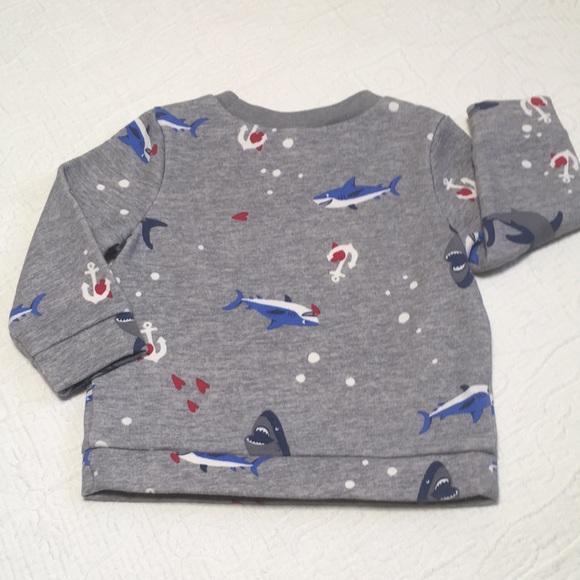 6-12m (4/$20) Shark-Themed Sweatshirt by Old Navy - Picture 6 of 6